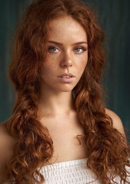 Erika Postnikova photo