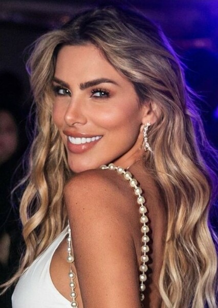 Erika Schneider photo