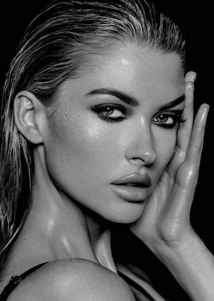 Erin Cummings photo