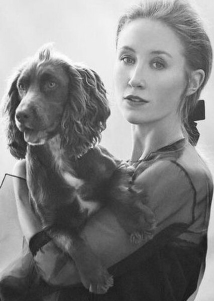 Erin Doherty photo