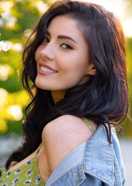Erin Olash photo