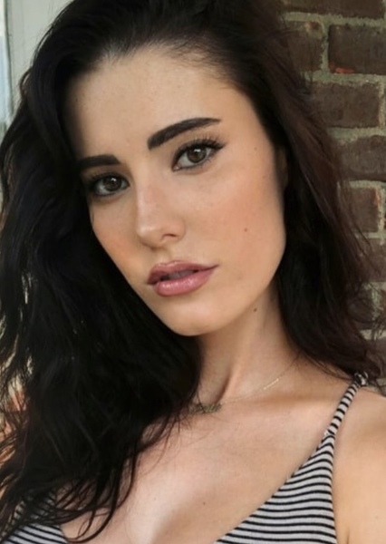 Erin Olash photo