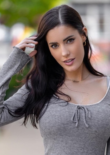 Erin Olash photo