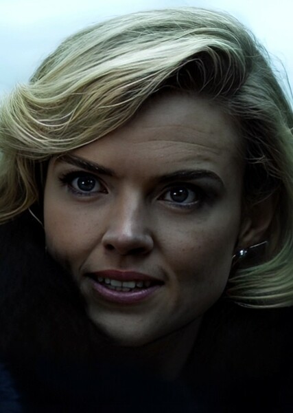 Erin Richards photo