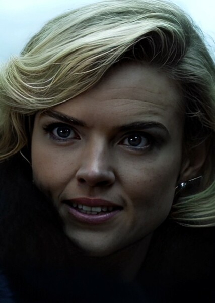 Erin Richards photo
