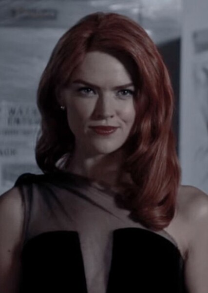 Erin Richards photo
