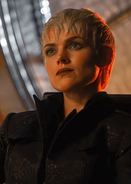 Erin Richards photo