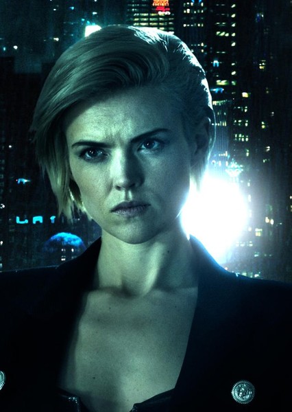 Erin Richards photo
