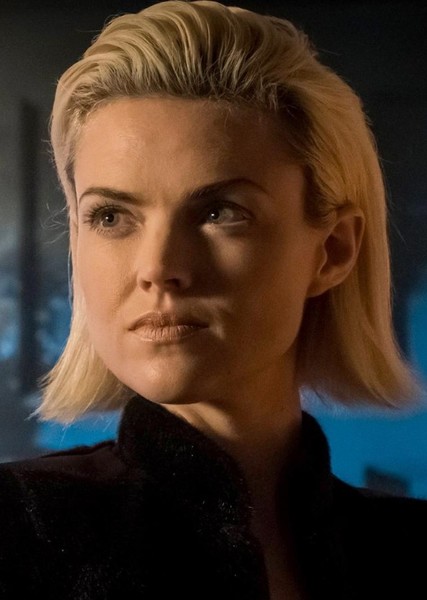 Erin Richards photo