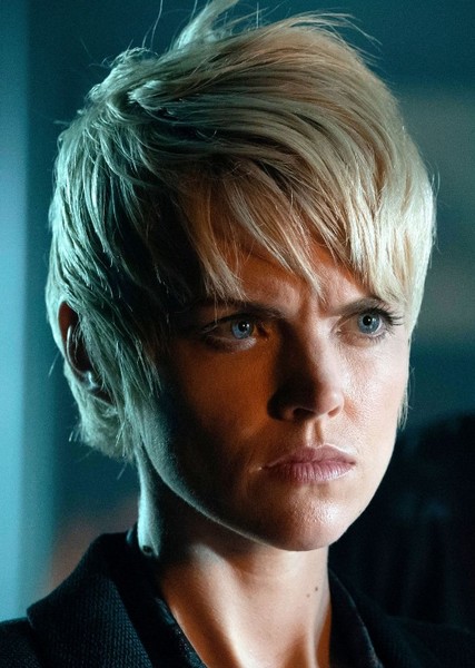 Erin Richards photo