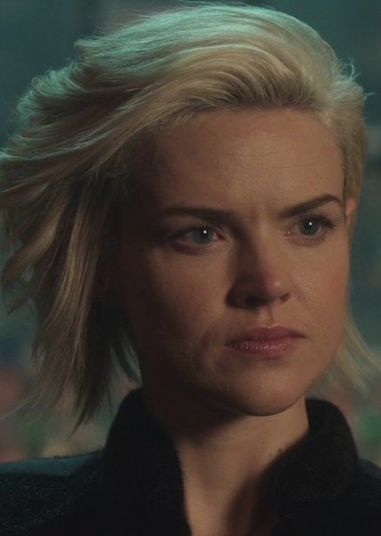 Erin Richards photo