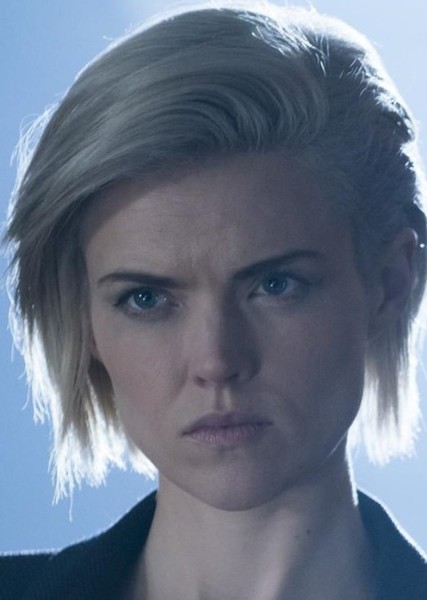 Erin Richards photo