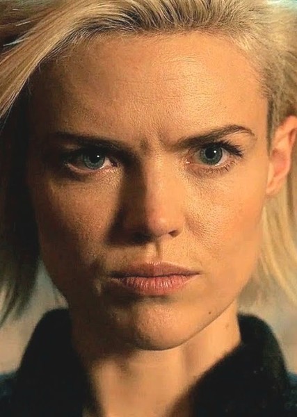 Erin Richards photo