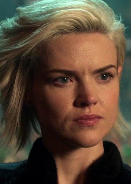 Erin Richards photo