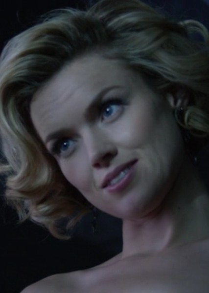 Erin Richards photo