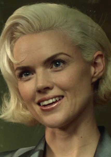 Erin Richards photo