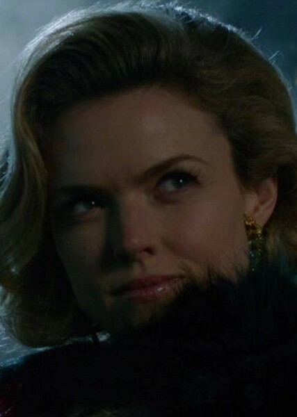 Erin Richards photo