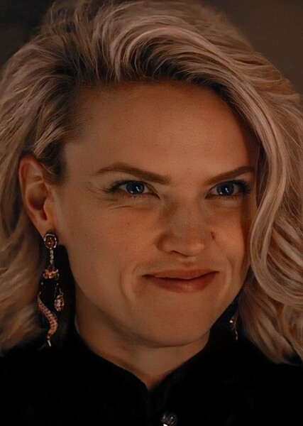 Erin Richards photo