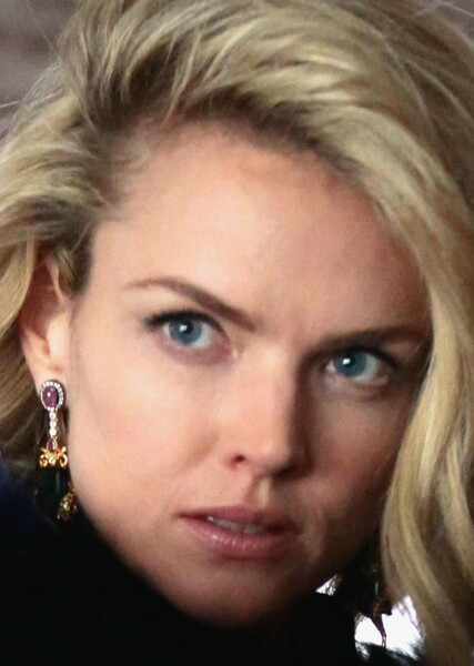 Erin Richards photo