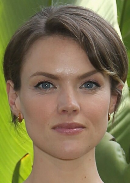 Erin Richards photo