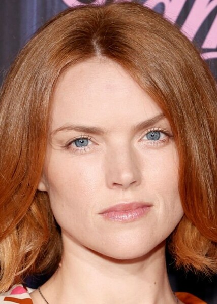 Erin Richards photo