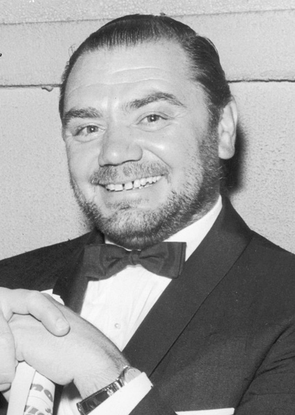Ernest Borgnine photo