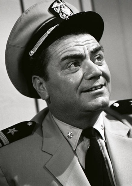 Ernest Borgnine photo