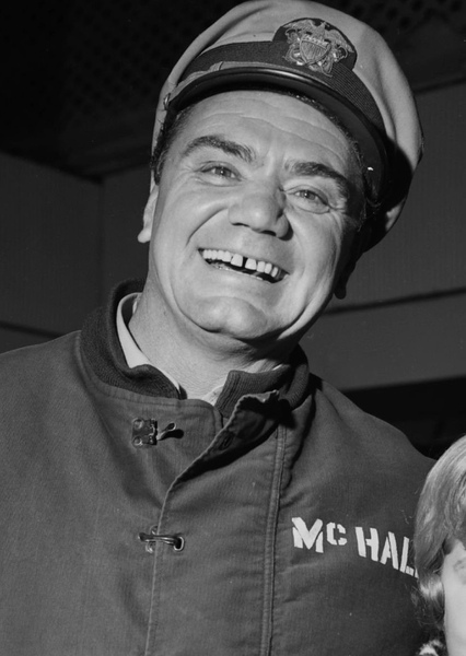 Ernest Borgnine photo