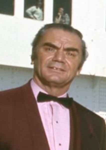 Ernest Borgnine photo