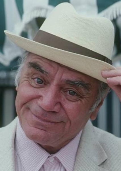 Ernest Borgnine photo