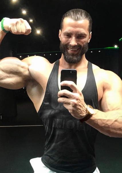 Ernest Khalimov photo