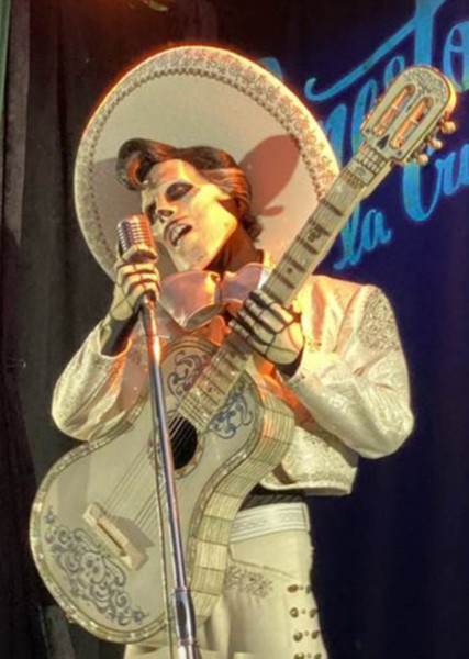 Ernesto De la Cruz photo