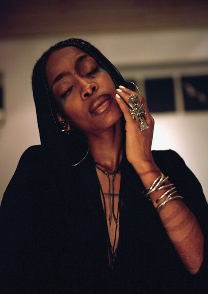 Erykah Badu photo