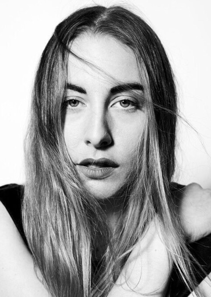 Este Haim photo