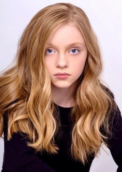 Estella Volturo photo