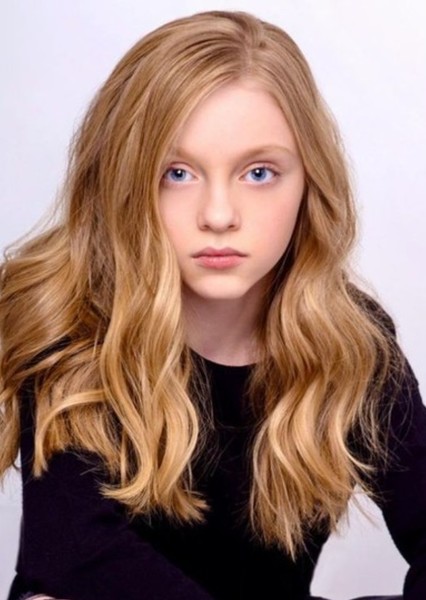 Estella Volturo photo