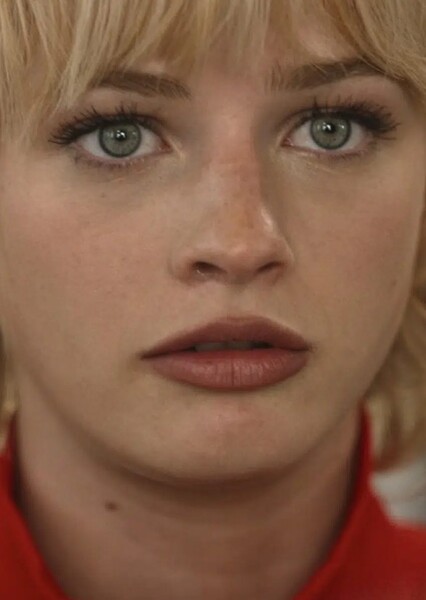 Esther-Rose McGregor photo