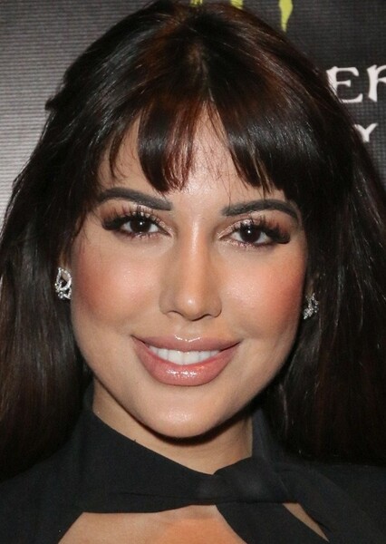 Estrella Nouri photo