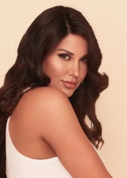 Estrella Nouri photo