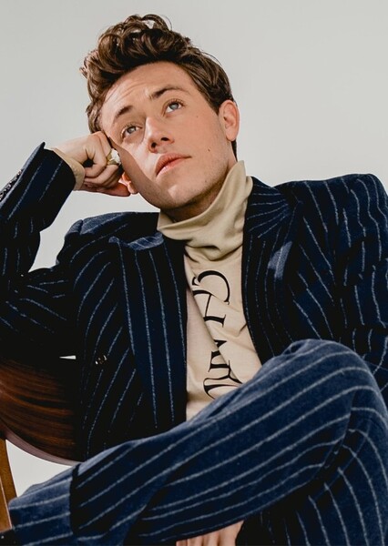 Ethan Cutkosky photo