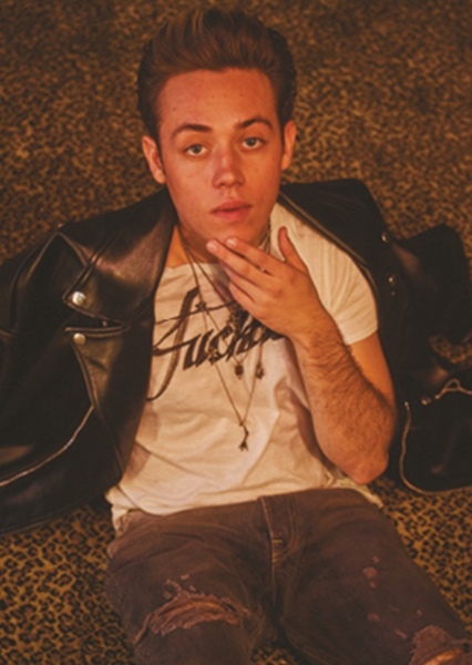 Ethan Cutkosky photo