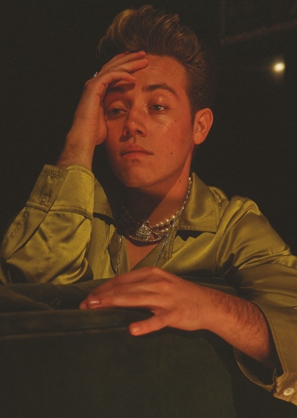 Ethan Cutkosky photo