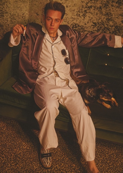 Ethan Cutkosky photo