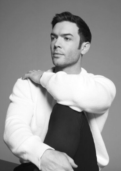 Ethan Peck photo