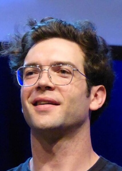 Ethan Peck photo