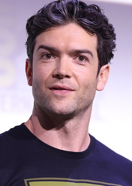 Ethan Peck photo