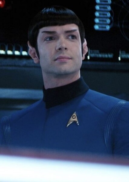 Ethan Peck photo