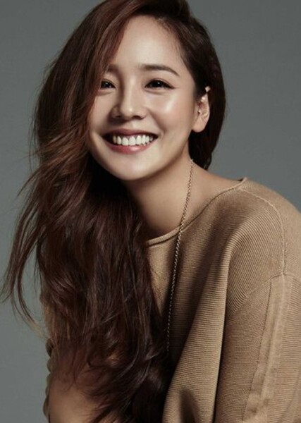 Eugene (Kim Yoo-jin) photo