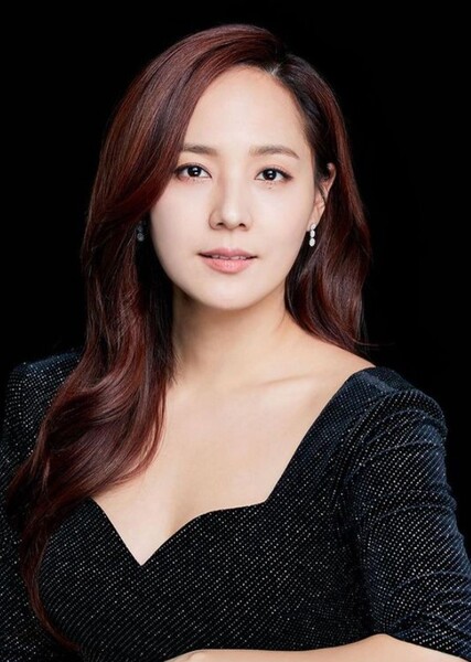 Eugene (Kim Yoo-jin) photo