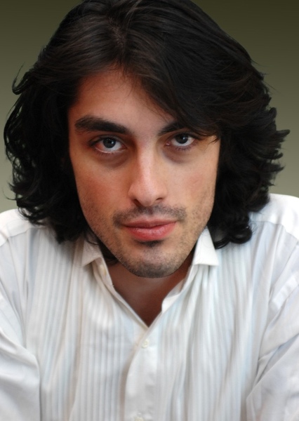 Euguen Leon photo